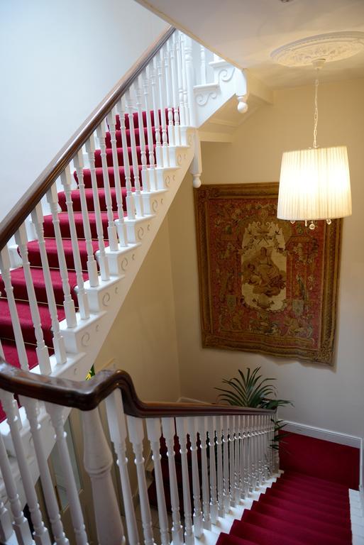 Ashbrook Arms Townhouse And Restaurant 호텔 더로 외부 사진