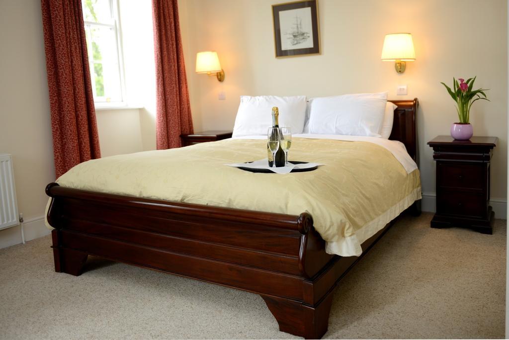 Ashbrook Arms Townhouse And Restaurant 호텔 더로 외부 사진
