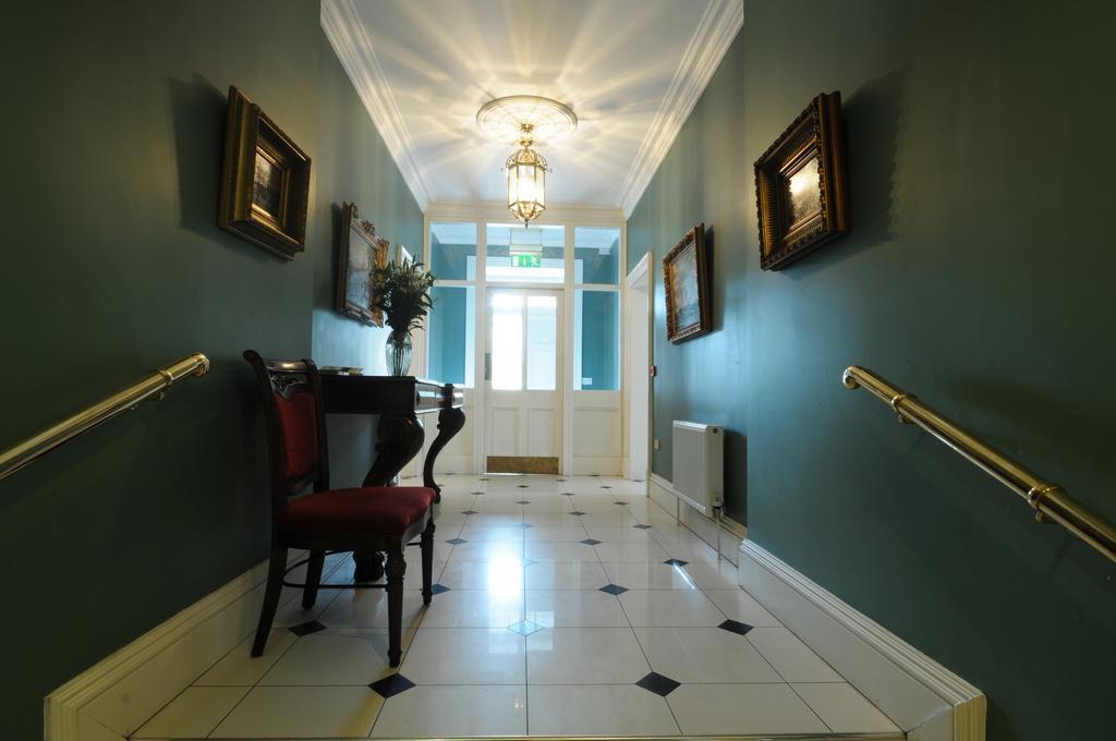 Ashbrook Arms Townhouse And Restaurant 호텔 더로 외부 사진